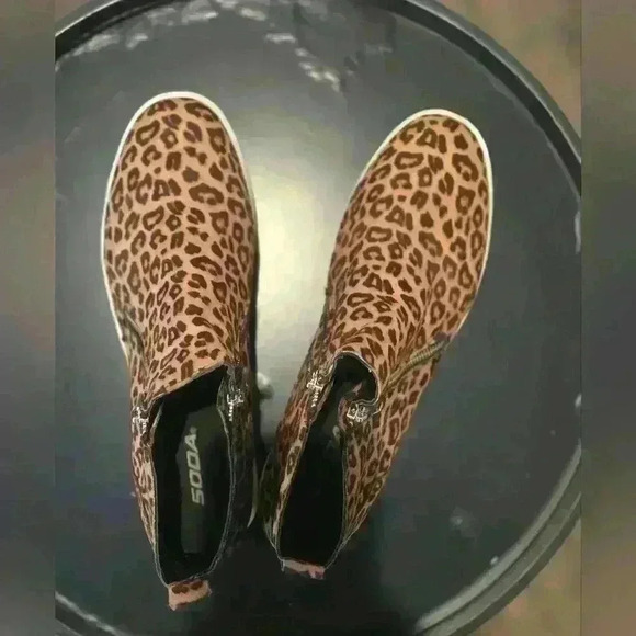 Soda Lepord Print Wedge Platform Sneaker Size 11 - Picture 5 of 6